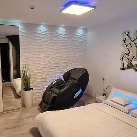 Apartment Wave -Luxury Massage Chair-Infrared Sauna, Parking With Video Surveillance, Entry With Pin 0 - 24H, Free Cancellation 24 Hours Before Check In Slavonski Brod Exterior foto