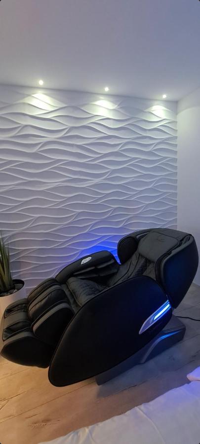 Apartment Wave -Luxury Massage Chair-Infrared Sauna, Parking With Video Surveillance, Entry With Pin 0 - 24H, Free Cancellation 24 Hours Before Check In Slavonski Brod Exterior foto