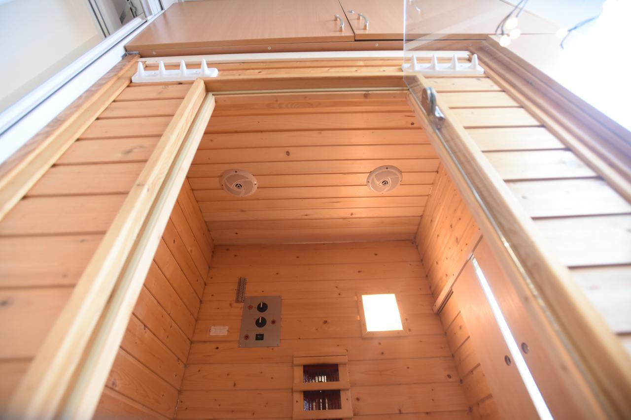 Apartment Wave -Luxury Massage Chair-Infrared Sauna, Parking With Video Surveillance, Entry With Pin 0 - 24H, Free Cancellation 24 Hours Before Check In Slavonski Brod Exterior foto