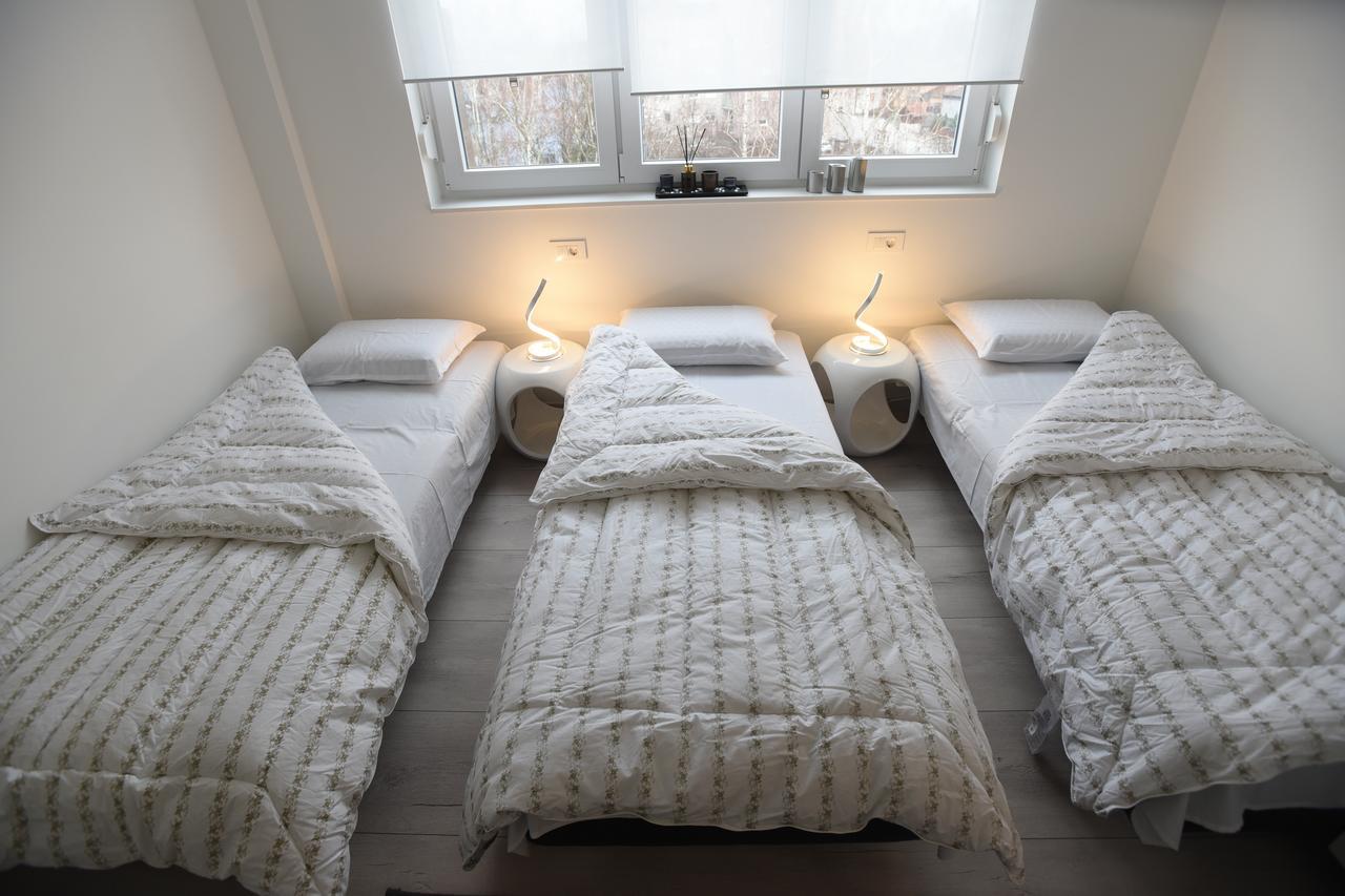Apartment Wave -Luxury Massage Chair-Infrared Sauna, Parking With Video Surveillance, Entry With Pin 0 - 24H, Free Cancellation 24 Hours Before Check In Slavonski Brod Exterior foto